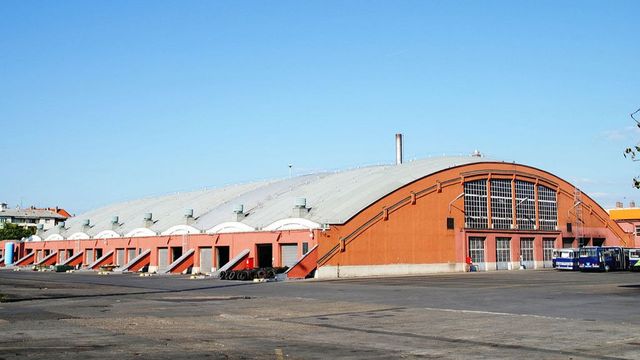 Rendkívüli közgyűlést tartanak a kelenföldi buszgarázsban
