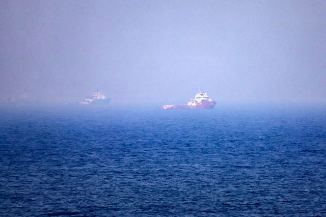 Teheran, colpite due petroliere scortate dagli Usa a Hormuz
