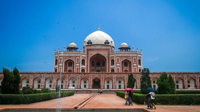 10 Feared Trapped Beneath Debris After Dehi's Humayun Tomb Dome Collapses