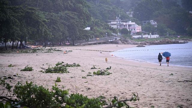 Il tifone Noul tocca terra, oltre 715mila evacuati e centinaia di voli cancellati in Cina
