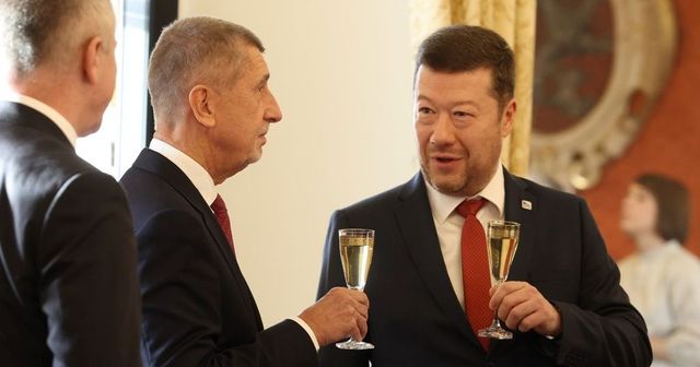Premiér Babiš pojede do Paříže na setkání koalice ochotných
