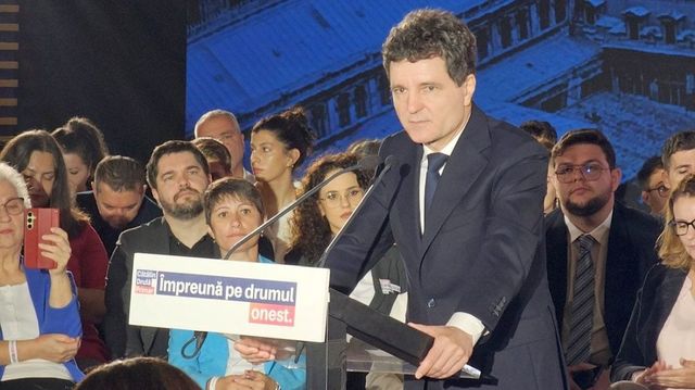 Nicușor Dan susține că retragerea trupelor americane nu are impact asupra securității