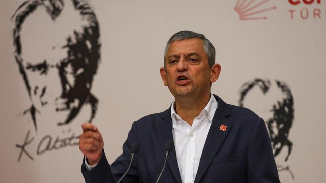Jácome activa la cuestión de confianza al tumbar la oposición los presupuestos