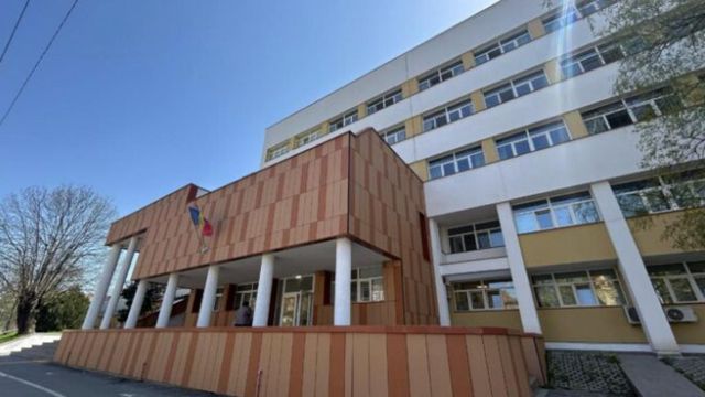 O asistentă de la Spitalul Județean din Sibiu a făcut infarct în timp ce era la muncă