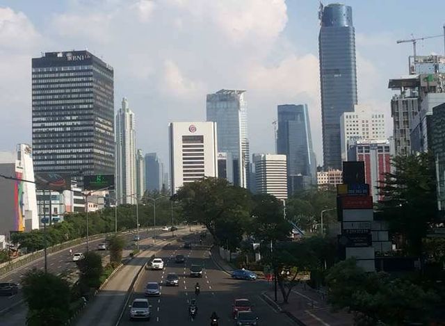 Индонезия мести столицата си - Труд