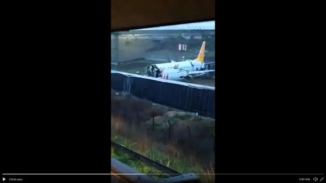 Un avion de pasageri s-a rupt în două la aterizarea pe aeroportul din Istanbul