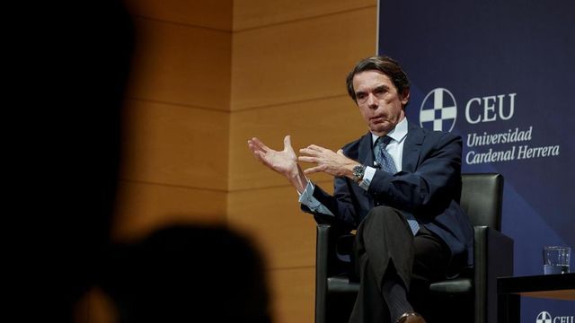 Aznar cree que con la financiación singular catalana «vamos a pagar el golpe de Estado»