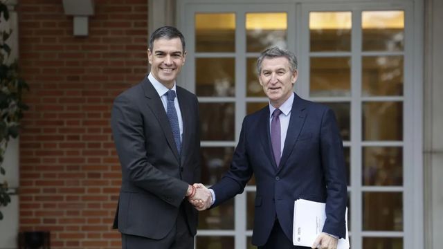 Sexta reunión de Pedro Sánchez y Feijóo en una relación corta