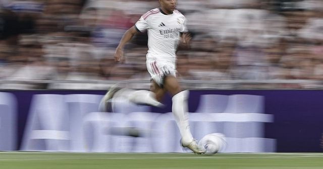 Kylian Mbappe spune că ar fi timpul să câștige „Balonul de Aur”