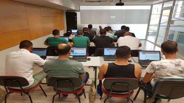 Cómo hacerte profesor de autoescuela: hay más de 3.000 puestos disponibles