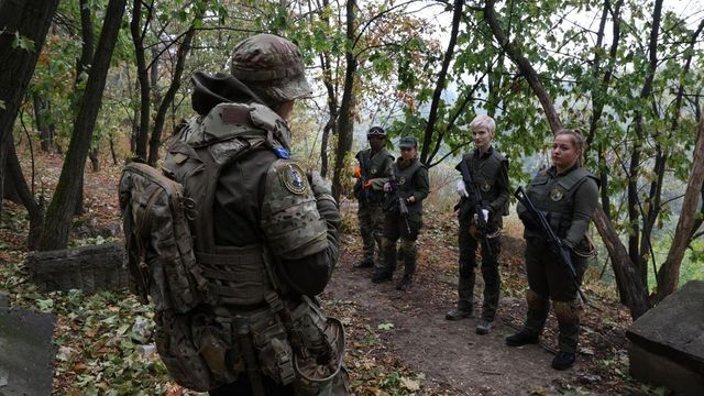 Ucraina, bombardamento russo su edificio residenziale a Kharkiv