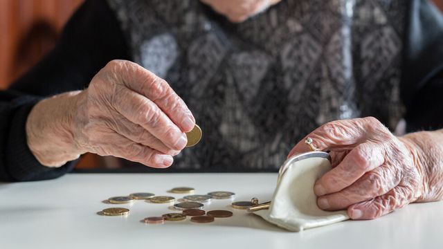 Актуализация на пенсиите от 1 октомври предвижда служебният кабинет