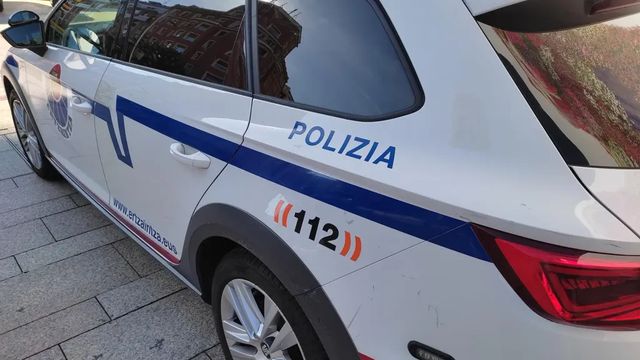 Detenida una mujer de 45 años en Bilbao por incendiar una lonja con su pareja dentro