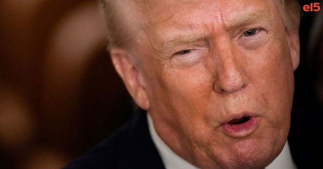 Trump zavádí clo na země obchodující s Íránem, hrozí i vojenským zásahem