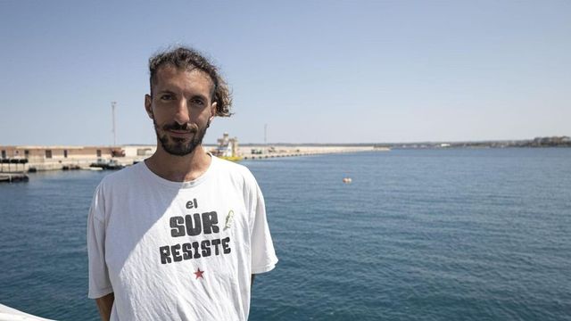 Italiano a bordo Freedom Flotilla, 'siamo in rotta per Gaza'