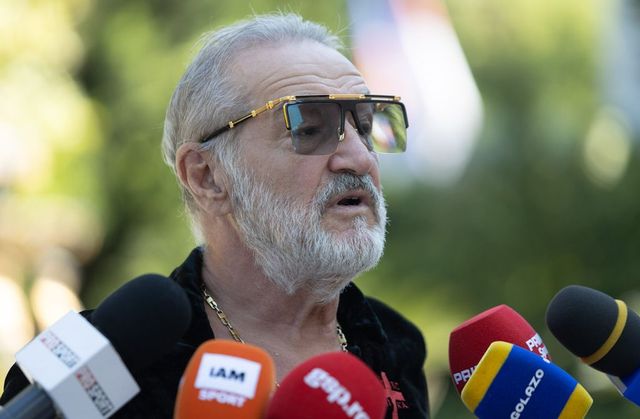 Gigi Becali a cedat nervos: „Bag milioane acolo ca să se întâmple circul asta?”