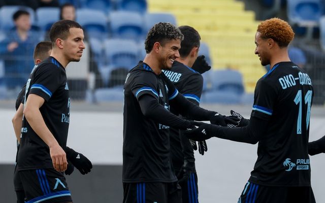 Левски победи с 3:1 Вихрен в последната си контрола