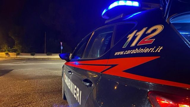 Scooter non si ferma all'alt, un morto dopo l'inseguimento