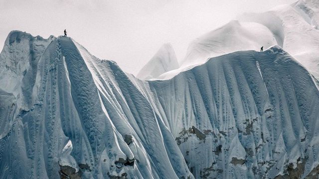 Nepal, dispersi due alpinisti italiani