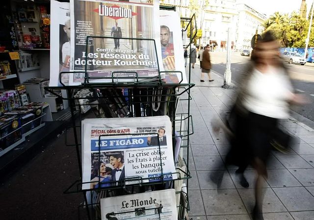 Macron propone «etiquetar» a los medios para combatir las noticias falsas