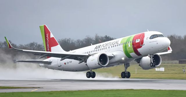 Pilot, který s letadlem málem havaroval u Křivoklátu, ignoroval opakovaná varování