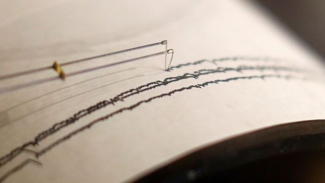 Earthquake of magnitude 4.9 strikes near east coast of Australia