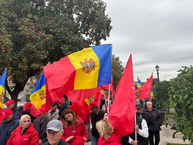 Патриотический блок проводит марш в поддержку честных выборов