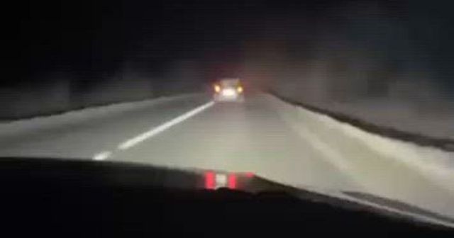 Copil de 12 ani din Arad, la volanul unei mașini furate, fugărit de poliție prin două județe