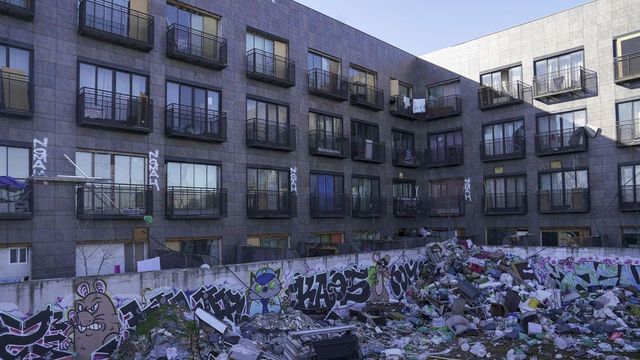 Dentro del hotel okupa de lujo de los dos asesinatos