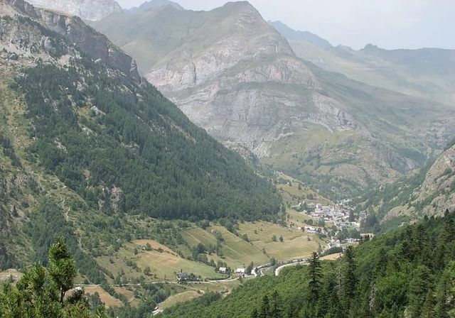 Mueren cuatro personas en un accidente de avioneta en los Pirineos franceses