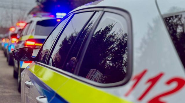 Incident la Cahul: Două persoane au fost reținute pentru 72 de ore, după agresarea fizică a unui polițist și deteriorarea unei autospeciale