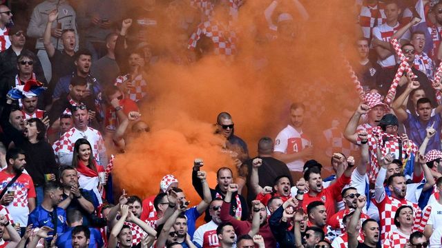 Öld, öld a szerbet! - skandálták közösen a horvát és albán szurkolók - videó