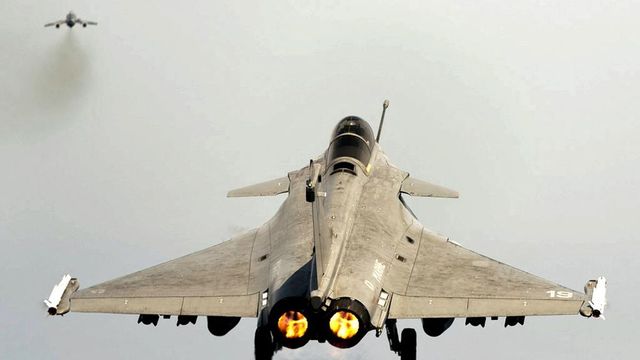 France Submits Final Price Offer To India For 26 Rafale Marine Jets Ahead of Key Strategic Talks