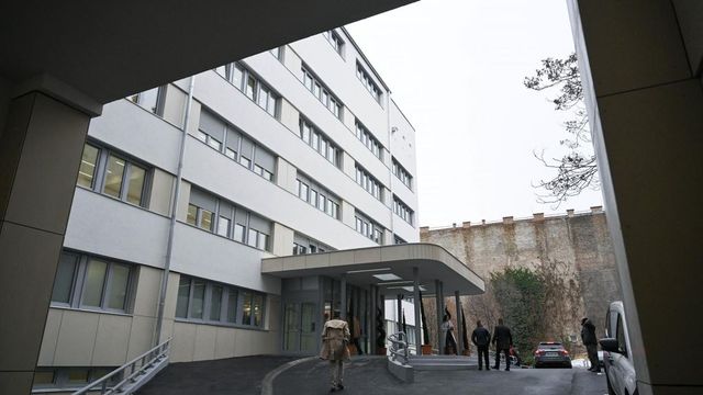 Lezuhant és életét vesztette egy ipari alpinista a Semmelweis Egyetem egészségközpontjánál