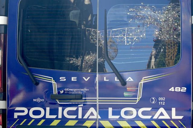 Al menos dos menores investigados por quemar el pelo a una persona sin hogar en Sevilla