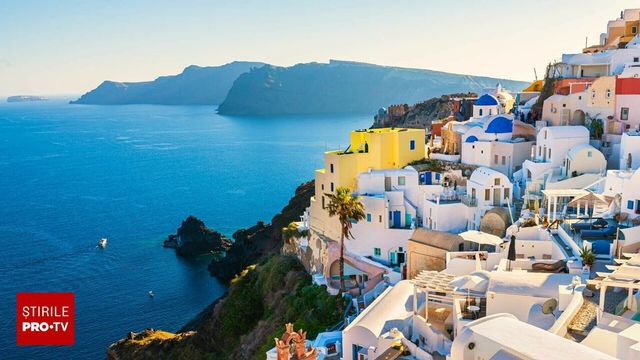 Roi de cutremure în Grecia, s-au închis școlile în Santorini