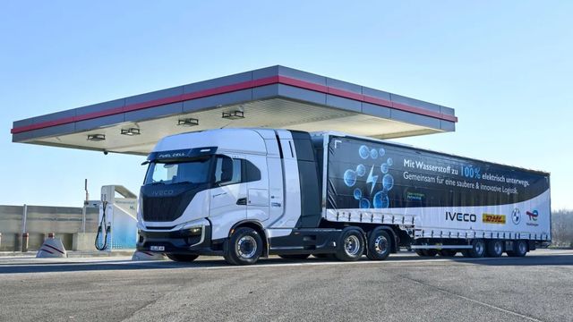 Iveco entrega dos camiones de pila de combustible al proyecto H2Haul