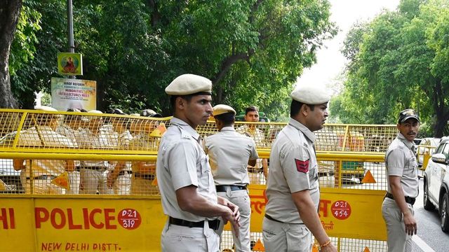 Finance Ministry Official Killed, Wife Injured As BMW Hits Bike near Dhaula Kuan