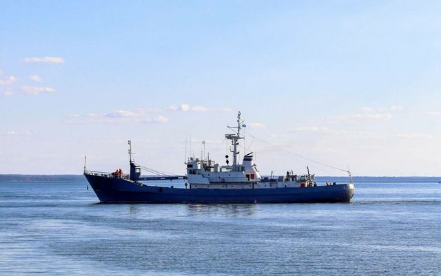 O navă hidrografică a Ucrainei a sărit în aer în zona Gurilor Dunării