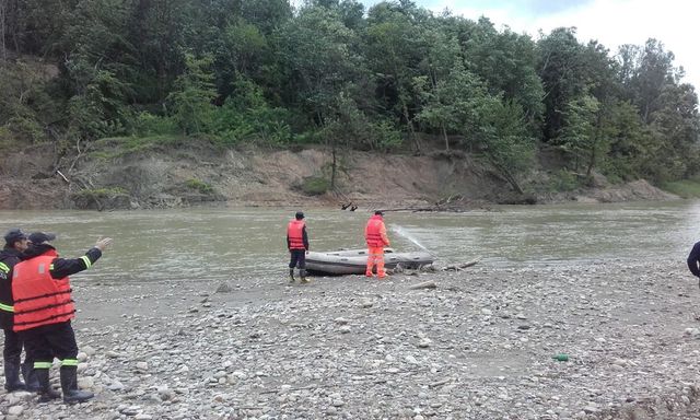 Tatăl din Bacău care și-a înecat copiii în barajul Berești a fost găsit