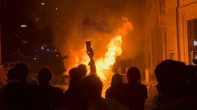 Aperto un fascicolo sugli scontri dopo la morte di Fakir, 12 indagati