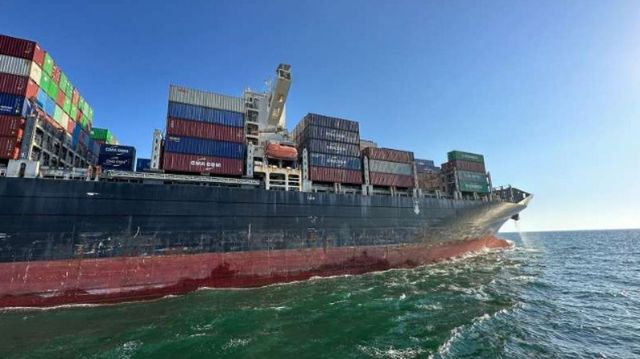 O navă portcontainer a părăsit portul Odesa, pe un nou coridor temporar