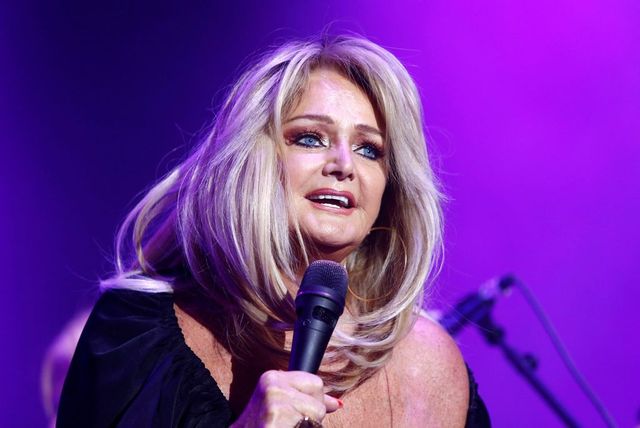 Bonnie Tyler se află în comă indusă, după ce a fost operată de urgență în Portugalia
