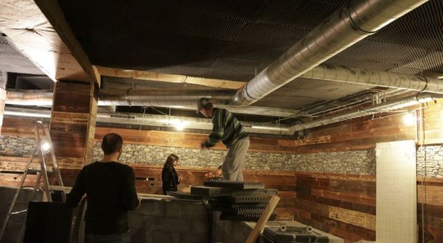 Crans-Montana, i prezzi del Le Constellation: quanto costava divertirsi nel locale della strage