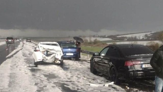 Три катастрофи заради дъжд и градушка в Шуменско